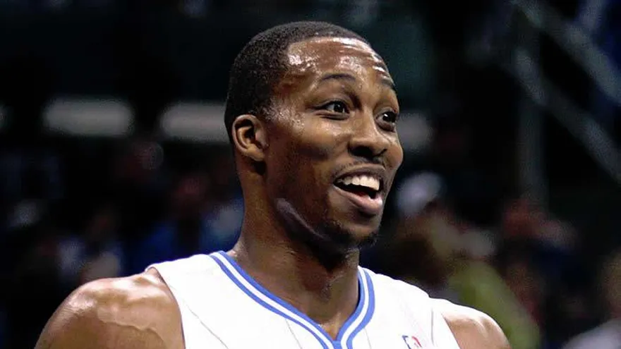 Howard seguirá en los Magic, pero puede ser agente libre