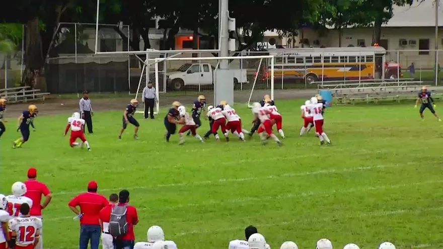 Emocionante jornada de la Liga Varsity Kiwanis 2015