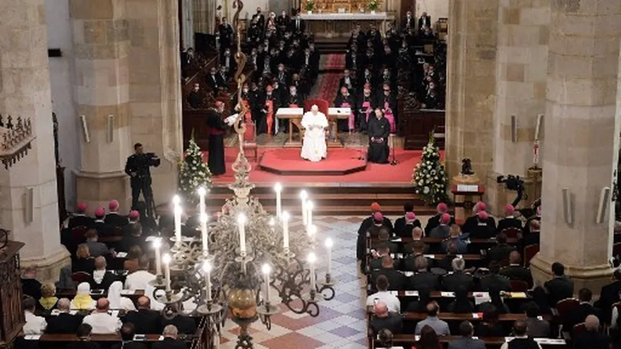 El papa se encuentra en una visita a Eslovaquia