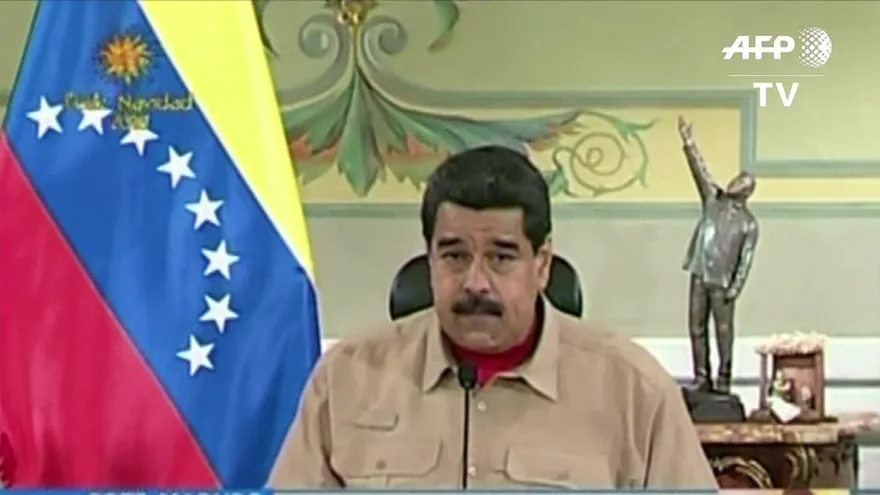 Maduro reanuda circulación de billete de 100 bolívares