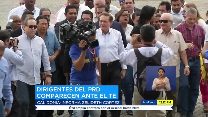 Miembros del PRD acuden a notificarse de procesos