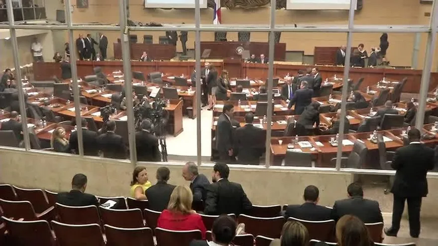 Preocupa licencias y ausencias en legislativo