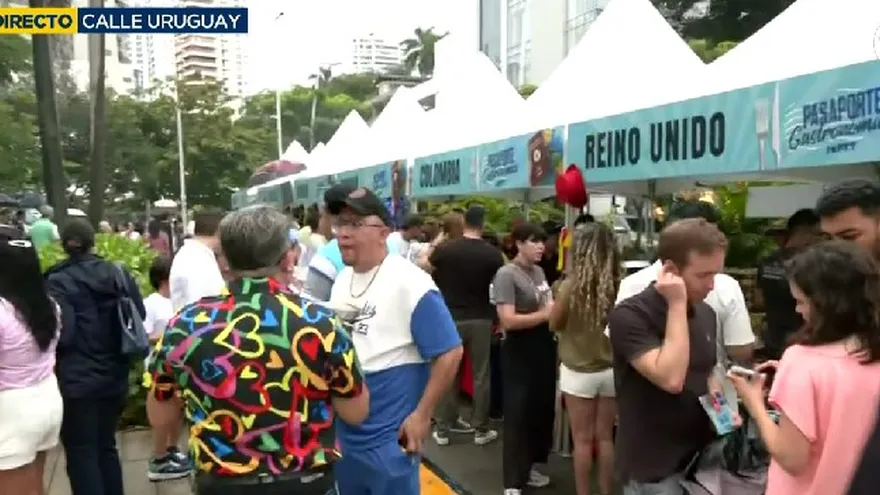 Cientos de personas acudieron a la primera jornada de Pasaporte Gastronómico.