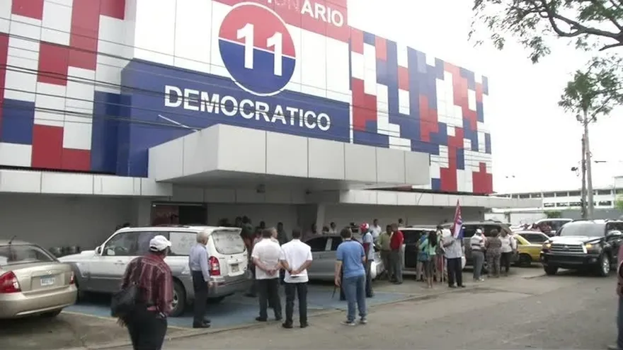 Benicio Robinson y Pérez Balladares se postulan al CEN del PRD