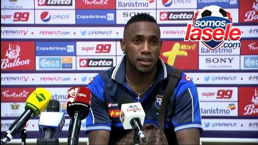 Luis Tejada habla en conferencia de prensa