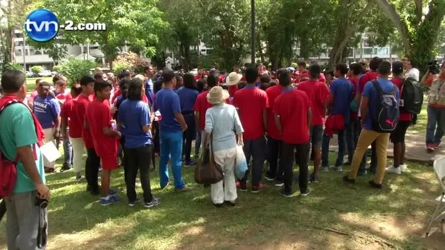 Deportistas panameños protestan frente a la presidencia