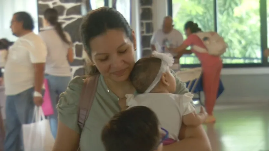 Panama Concludes Breastfeeding Week with Family Fair and Mass Nursing Event