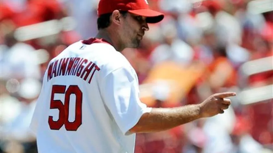 MLB: Cardenales 3, Gigantes 1; lucen Wainwright y Beltrán
