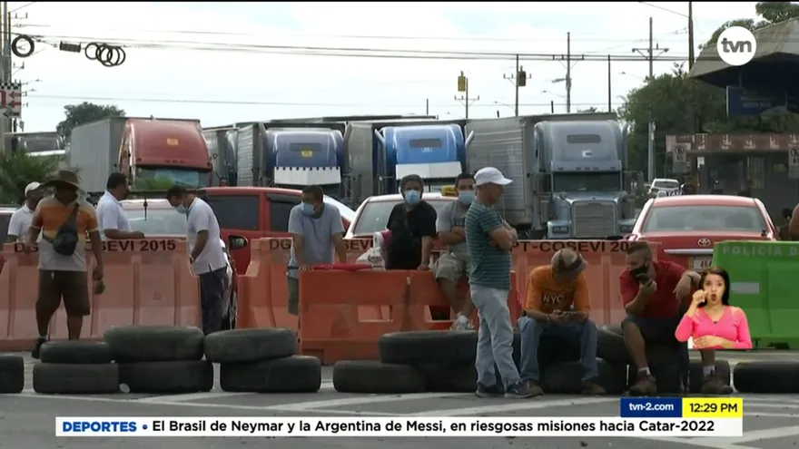 Dirigentes de transporte de carga analizan descentralización de este rubro