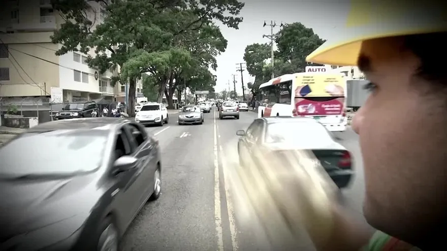 Que debería hacer el gobierno para mejorar la educación en Panamá