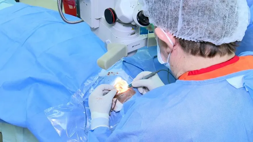 Cirugía de cataratas en plena jornada en Chitré