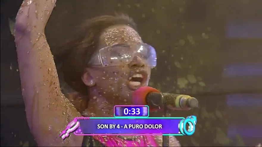 ¡JAJAJA! Tienes que ver el juego de Karaoke Extremo de la Semana del Aire. ¡Increíble!