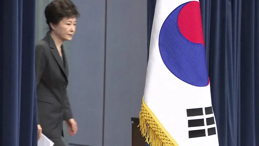 Corea del Sur convoca a interrogatorio a expresidenta