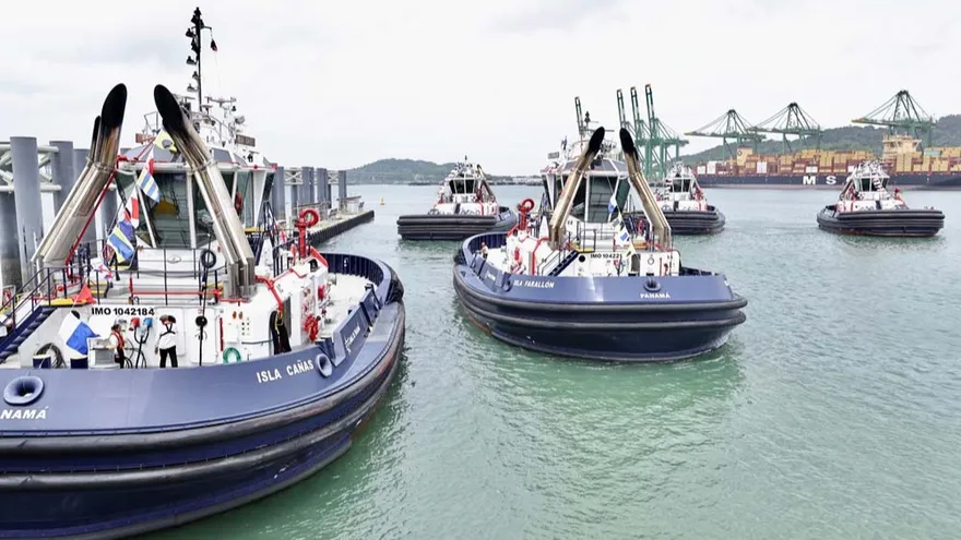 cinco nuevos remolcadores híbridos del Canal de Panamá