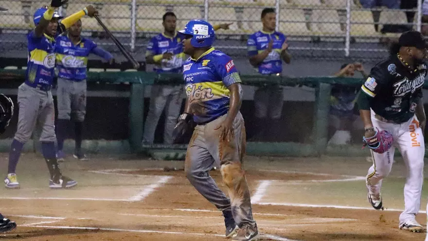 Bocas del Toro vs Colón semifinal Béisbol Mayor 2025