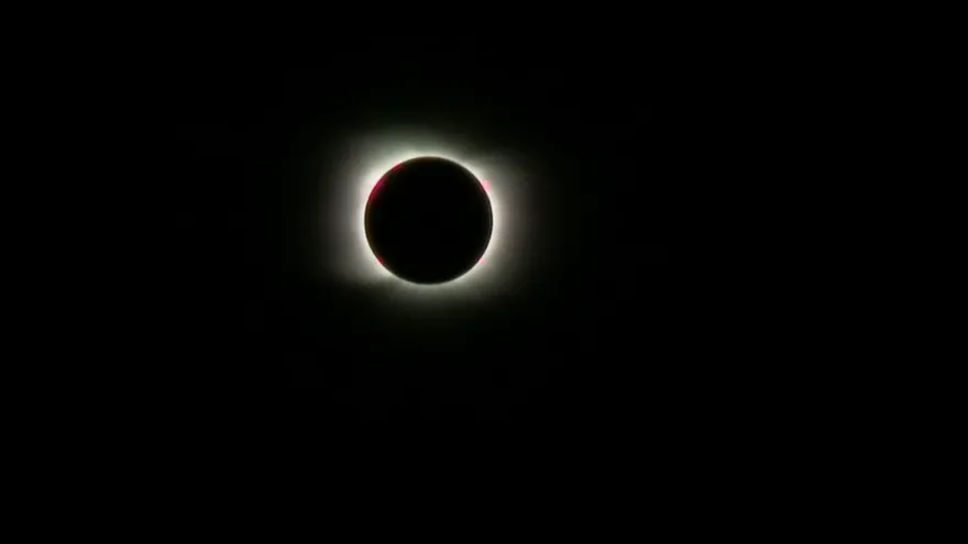 Eclipse total de sol en Chile y Argentina