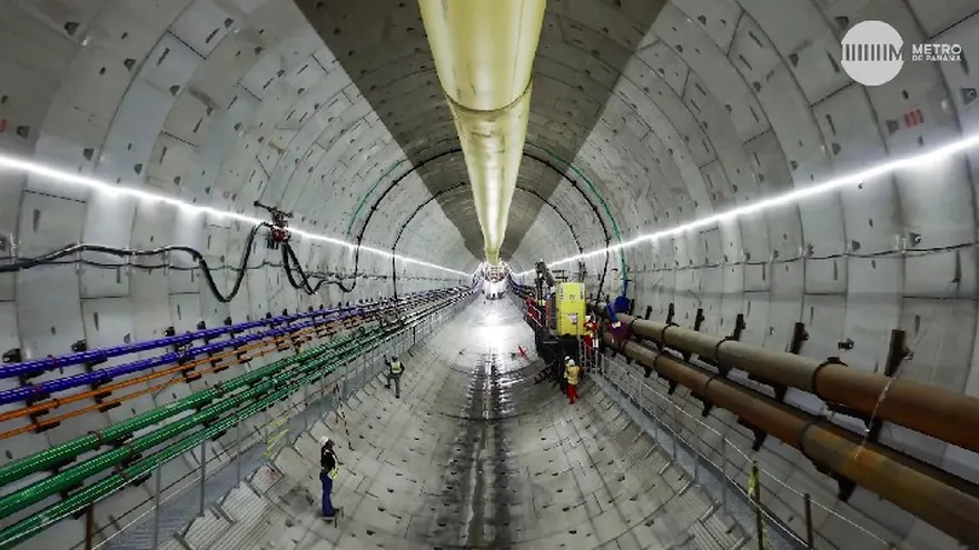 Túnel de la Línea 3 del Metro de Panamá, debajo del cauce del canal de Panamá.