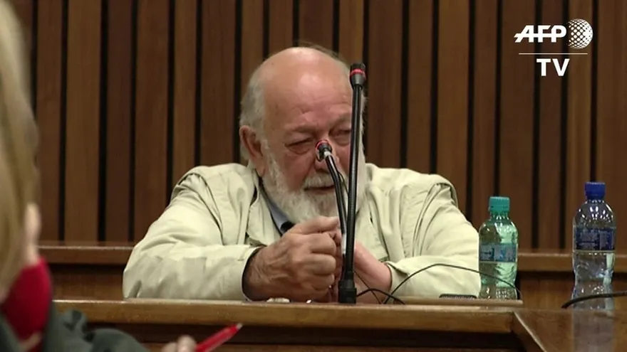 Padre de Reeva Steenkamp Pistorius “tiene que pagar”