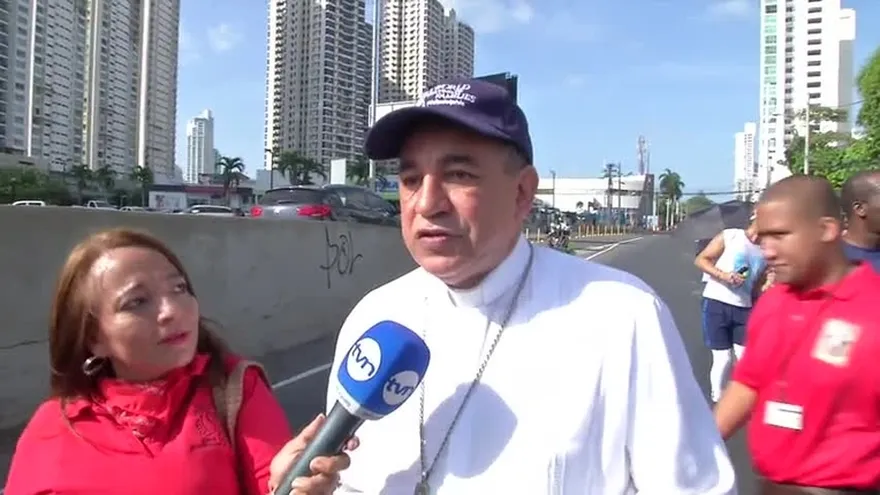 Ulloa instó a los gobernantes a “legislar” por la familia panameña