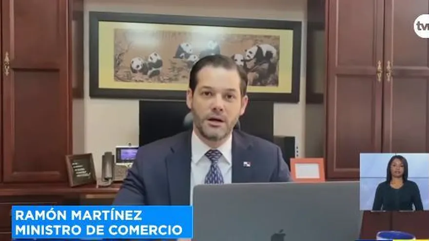Ministro de Comercio reacciona sobre situación del transporte de carga