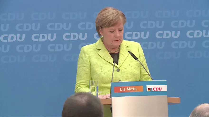 Merkel celebra triunfo de su partido en elección regional