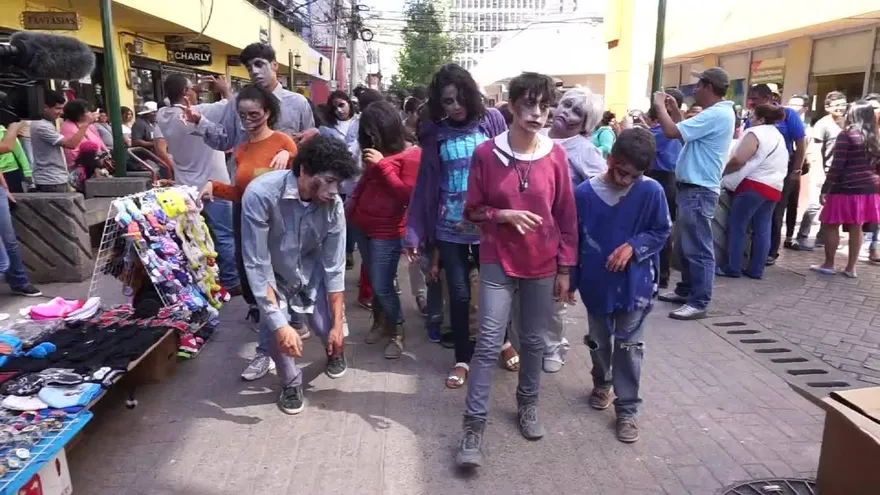 Feministas “zombis” llaman a votar con conciencia en Honduras