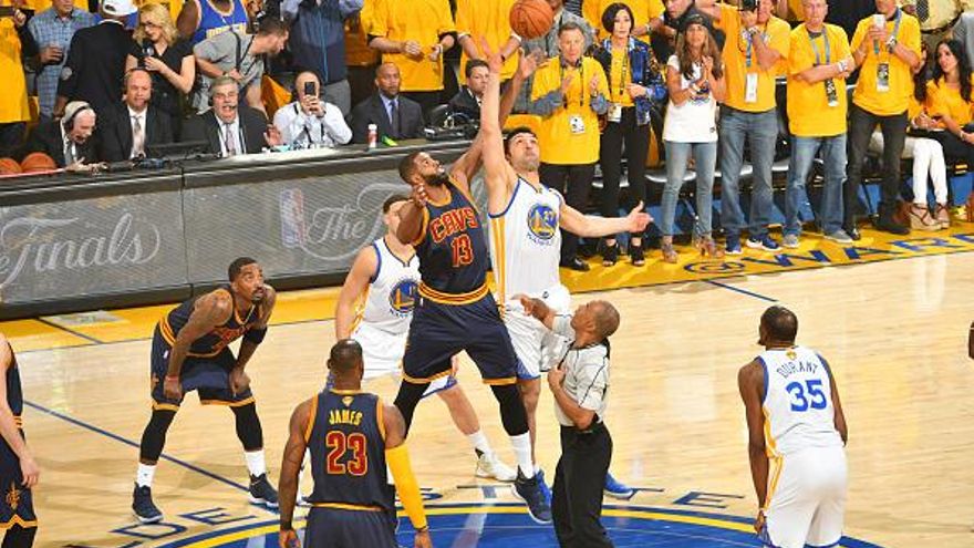 Cavaliers intentarán frenar a los Warriors con las mismas unidades titulares