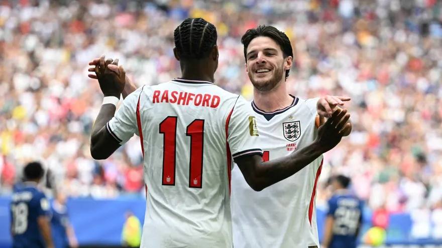 England Dominates France 4-0 in First Half of World Cup Third-Place Match