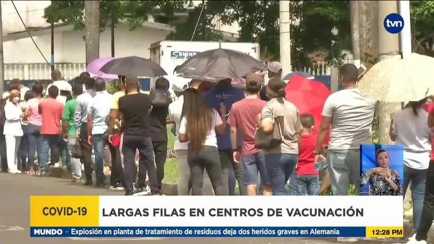 En Colón con largas filas inicia vacunación por barrido