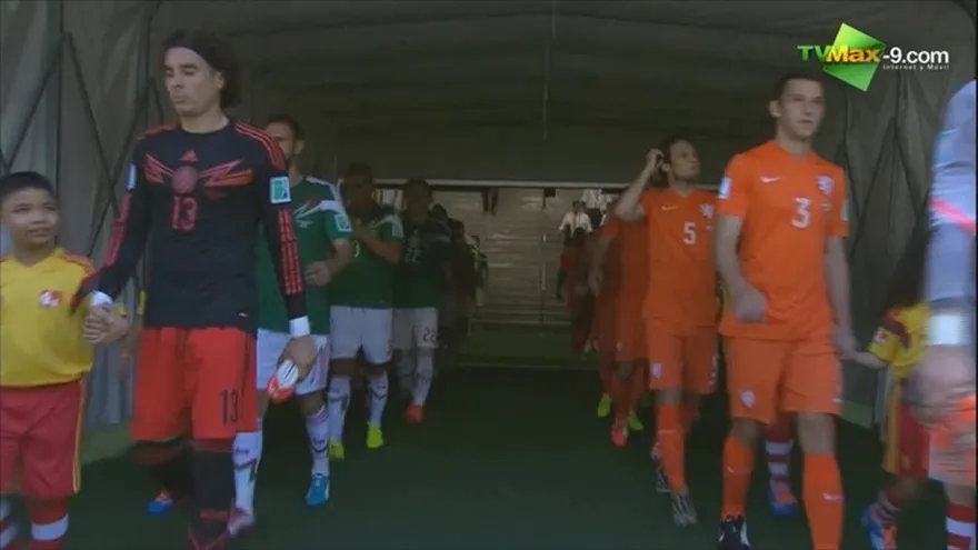 Resumen: Holanda 2-1 M