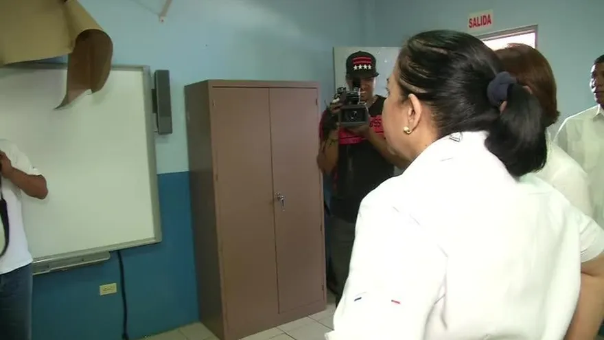 Recorrido del Meduca por Centros Educativos