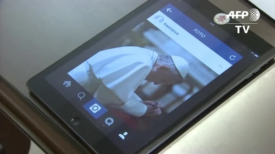 El Papa publicó su primera foto en Instagram