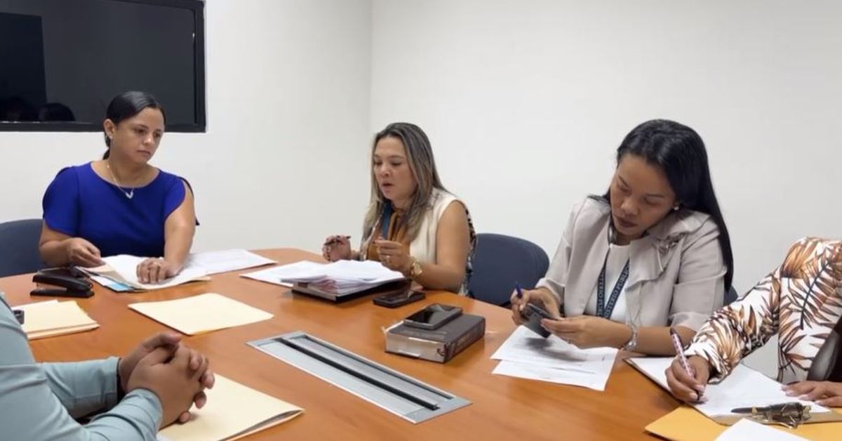 Fiscalía Anticorrupción inspecciona el Meduca por presuntos diplomas falsos