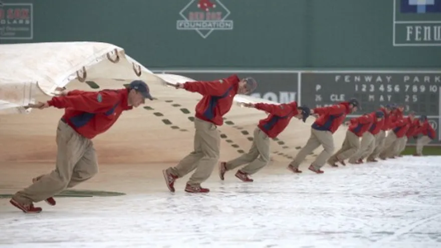 Posponen Angelinos vs. Medias Rojas por mal tiempo