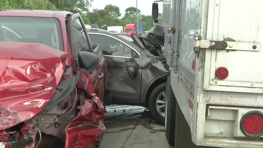 Piden controles para camiones tras accidente en Vía Centenario