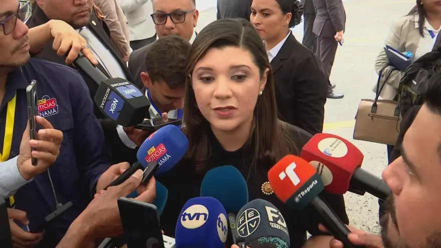 Jackeline Muñoz, ministra de Trabajo