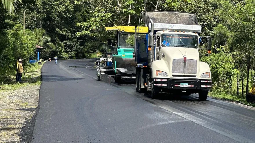 MOP realiza diversos trabajos en carreteras de Bocas del Toro