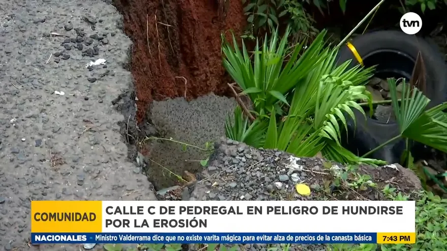 Calle en Pedregal podría hundirse