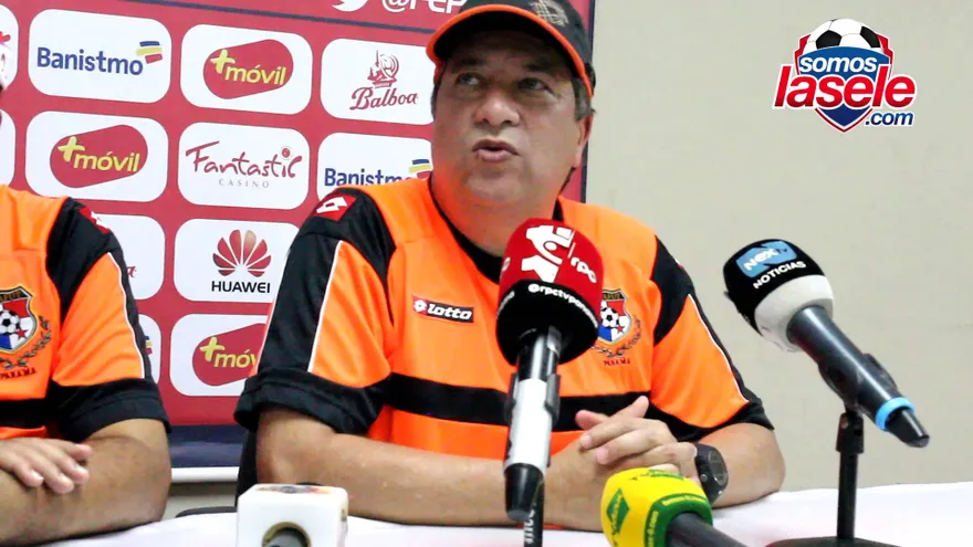 Hernán Darío Gómez luego del primer entrenamiento de la Sele