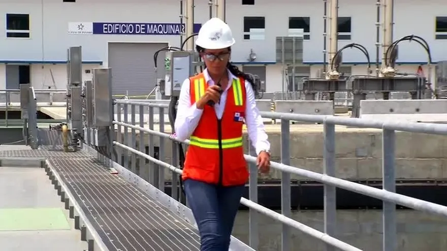 Las mujeres de la ampliación