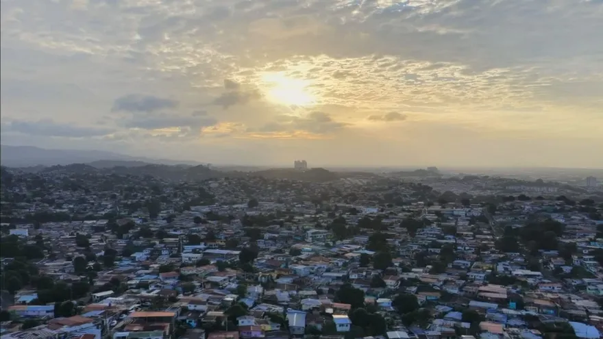 Tiempo mayormente estable, con aguaceros aislados en el occidente y el oriente del país