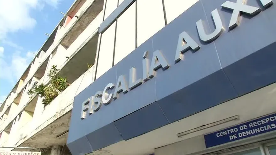 Investigan a policía por supuesta violación a una menor