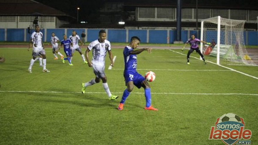 El Árabe Unido se coloca en la punta de la tabla