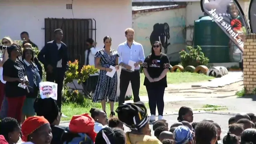 En Sudáfrica, Enrique y Meghan denuncian la violencia contra las mujeres