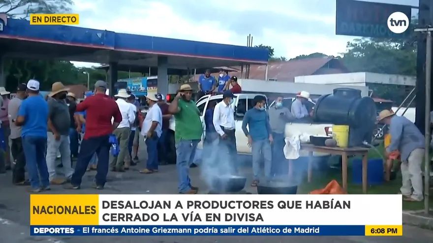 Productores en Divisa fueron desalojados por antimotines
