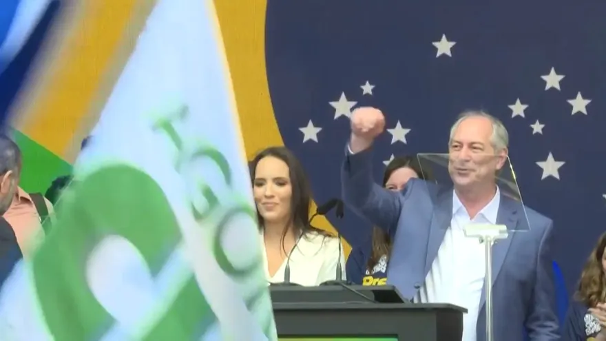 Centroizquierdista Gomes apunta a la silla presidencial en Brasil