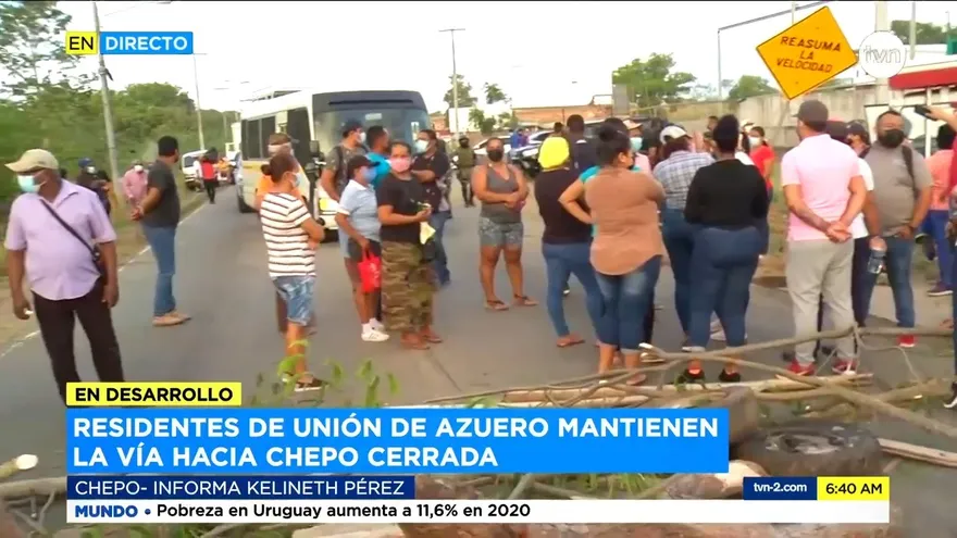 Residentes de la Unión de Azuero protestan y cierran vías