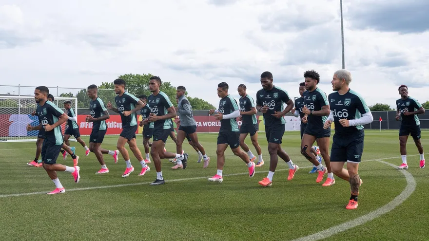 Entrenamiento de la selección de Panamá prensando en Croacia