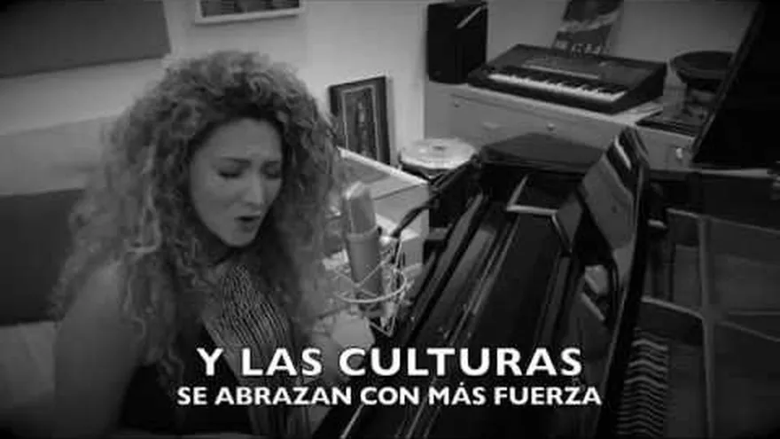 Erika Ender dedica canción al Canal de Panamá