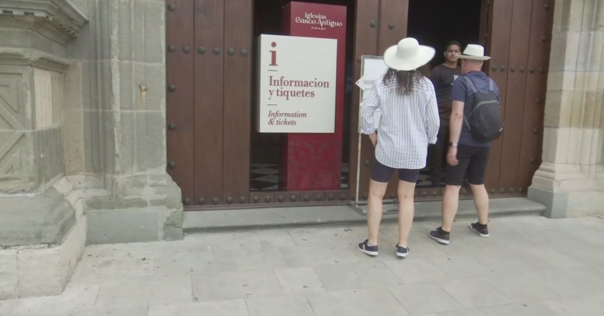 Semana Santa en el Casco Antiguo sigue atrayendo a miles de visitantes